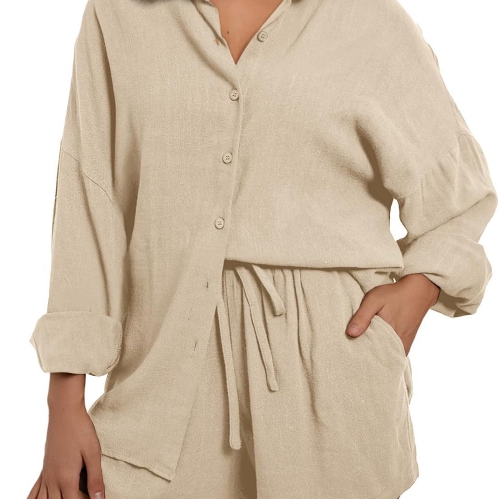 Button-Front Relaxed Linen-Blend Shirt in Beige